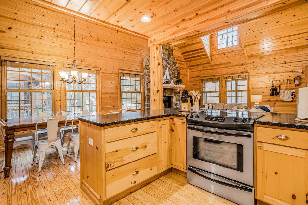 Kingfisher Cove Cabin 19 Saugatuck Bagian luar foto